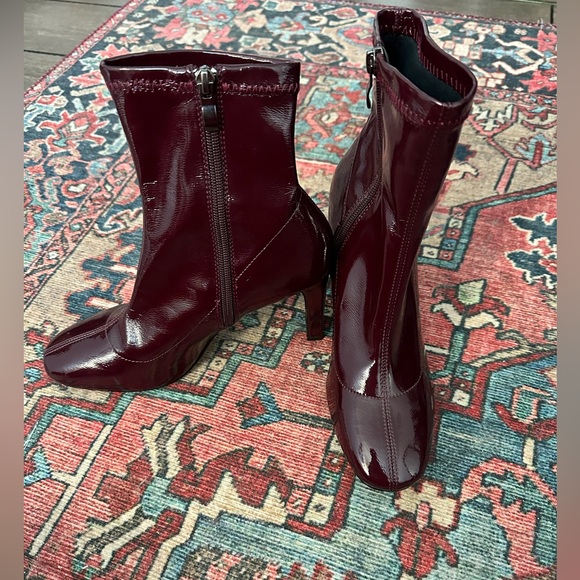 Burgundy pleather wide heeled zip up boot - Picture 3 of 3